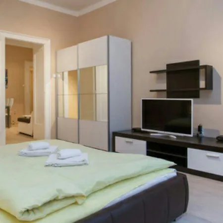 Central Apartments Appartamento