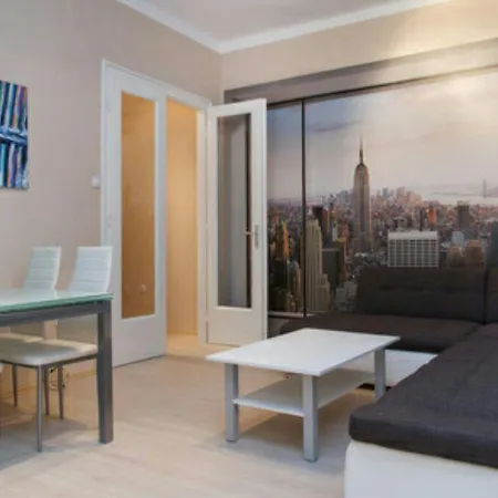 Central Apartments Apartamento *