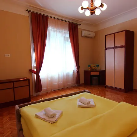 Central Apartments Apartment